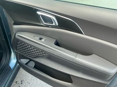 2026 Kia Carnival Hybrid - Photo 21