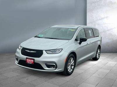 2026 Chrysler Pacifica - Photo 1