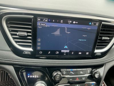 2026 Chrysler Pacifica - Photo 11