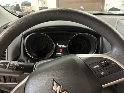 2025 Mitsubishi Outlander Sport — photo 10 view