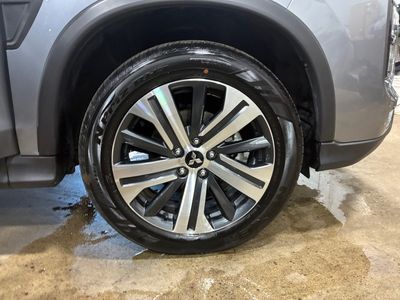 2025 Mitsubishi Outlander Sport — photo 16 view