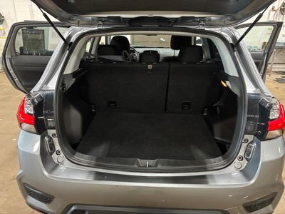 2025 Mitsubishi Outlander Sport — photo 17 view