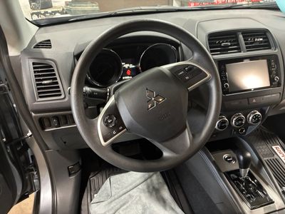 2025 Mitsubishi Outlander Sport — photo 19 view