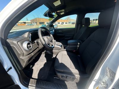 2024 Chevrolet Colorado - Photo 9