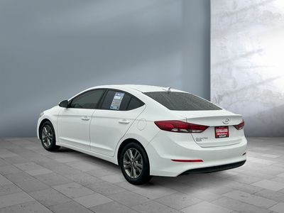 2018 Hyundai Elantra - Photo 4