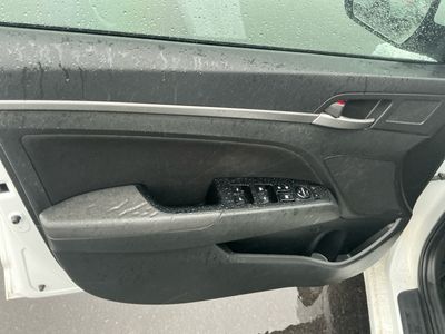 2018 Hyundai Elantra - Photo 15