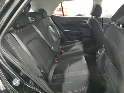 2026 Hyundai Venue - Photo 14