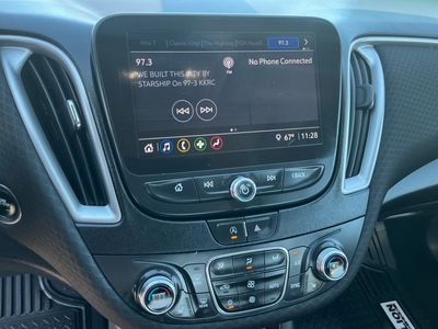 2022 Chevrolet Malibu - Photo 11