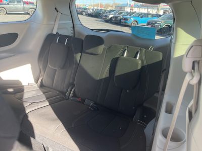 2023 Chrysler Voyager - Photo 17