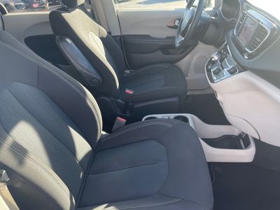 2023 Chrysler Voyager - Photo 21