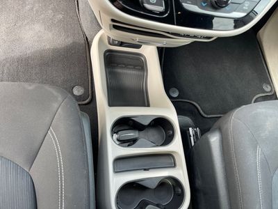 2023 Chrysler Voyager - Photo 15