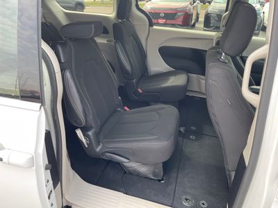 2023 Chrysler Voyager - Photo 19