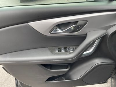 2025 Chevrolet Blazer - Photo 10