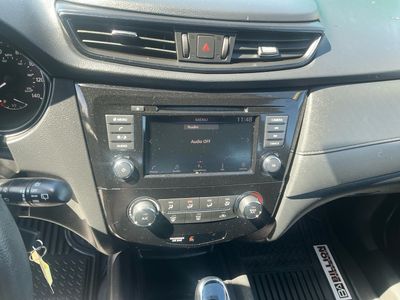 2018 Nissan Rogue - Photo 11