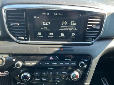 2022 Kia Sportage — photo 11 view