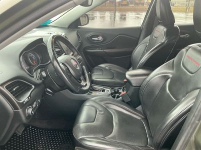 2019 Jeep Cherokee - Photo 9