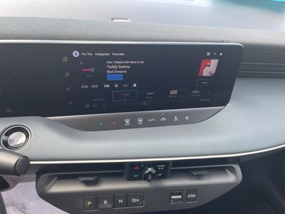 2026 Nissan LEAF - Photo 13