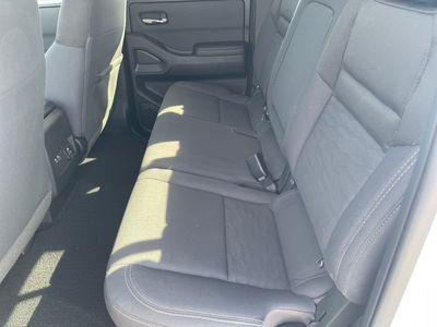 2024 Nissan Frontier - Photo 16