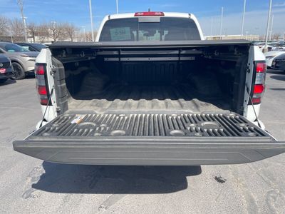 2024 Nissan Frontier - Photo 19