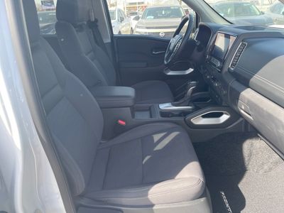 2024 Nissan Frontier - Photo 21