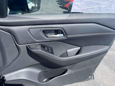 2026 Nissan Rogue - Photo 21