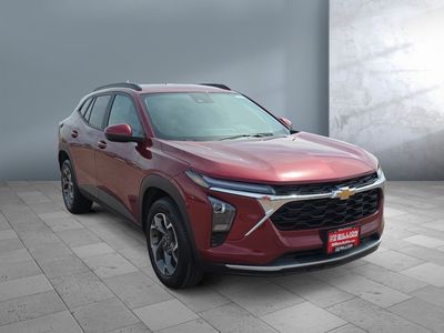 2025 Chevrolet Trax - Photo 8