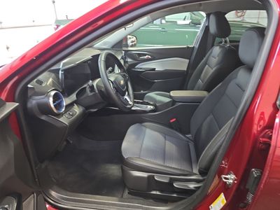 2025 Chevrolet Trax - Photo 9