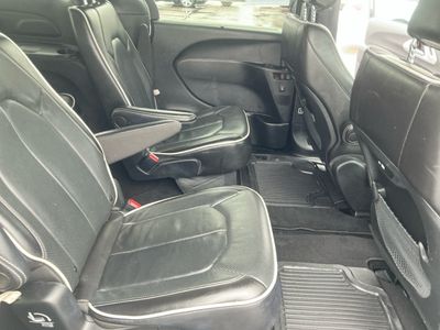 2025 Chrysler Pacifica - Photo 19
