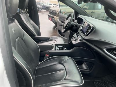 2025 Chrysler Pacifica - Photo 20