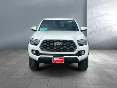 2023 Toyota Tacoma - Photo 2