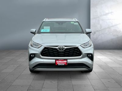 2022 Toyota Highlander - Photo 2