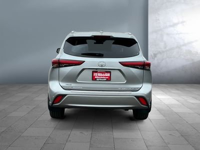 2022 Toyota Highlander - Photo 5