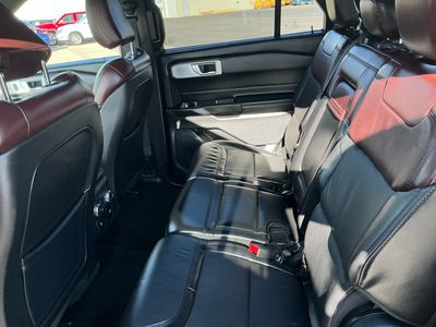 2020 Ford Explorer - Photo 16