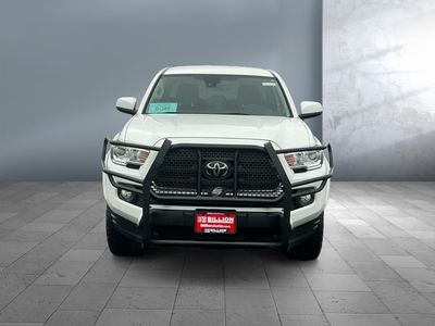 2020 Toyota Tacoma - Photo 2