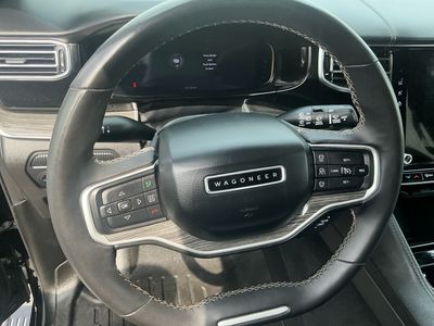 2022 Jeep Wagoneer - Photo 13