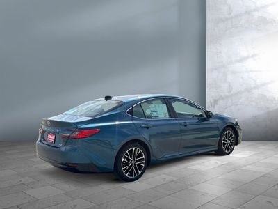 2026 Toyota Camry - Photo 6