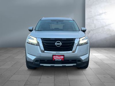 2025 Nissan Pathfinder - Photo 2