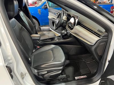 2023 Jeep Compass - Photo 15