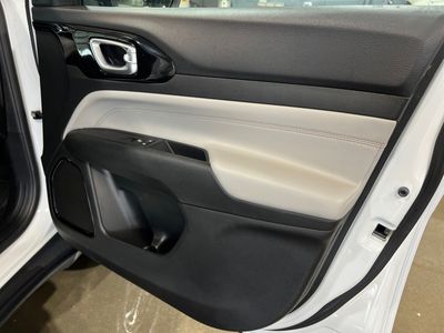 2023 Jeep Compass - Photo 21