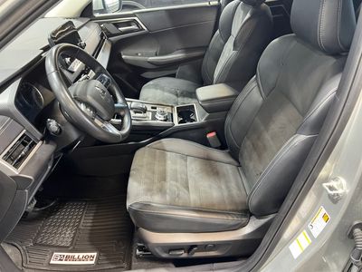2024 Mitsubishi Outlander - Photo 9