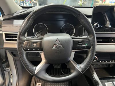 2024 Mitsubishi Outlander - Photo 19