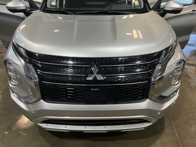 2024 Mitsubishi Outlander - Photo 22