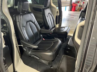 2023 Chrysler Pacifica - Photo 14