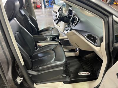 2023 Chrysler Pacifica - Photo 15