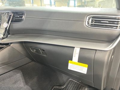 2026 Jeep Grand Wagoneer — photo 12 view