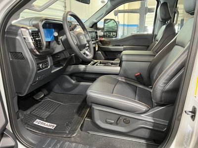 2026 Ford Super Duty F-350 SRW - Photo 9