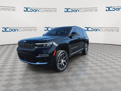2024 Jeep Grand Cherokee — interior view
