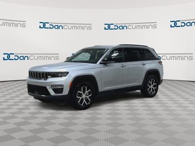 2024 Jeep Grand Cherokee — interior view