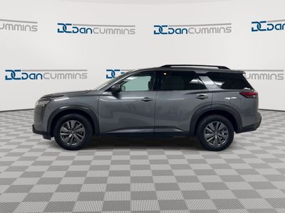 2022 Nissan Pathfinder — detail view