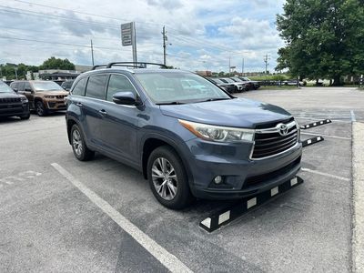 2015 Toyota Highlander — side profile view